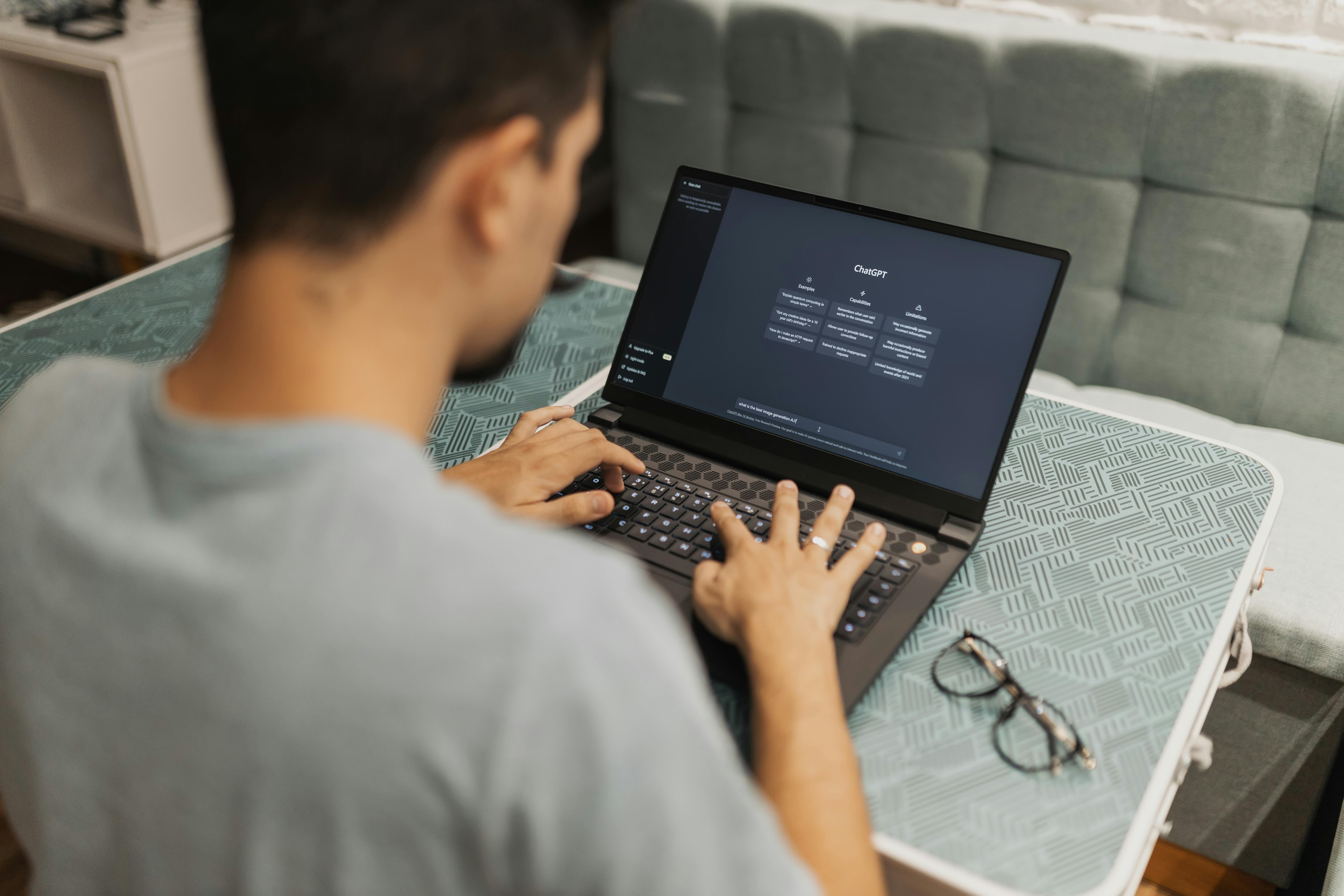 AI Customer Service for Indonesia ECommerce:Automating Order and Return Inquiries