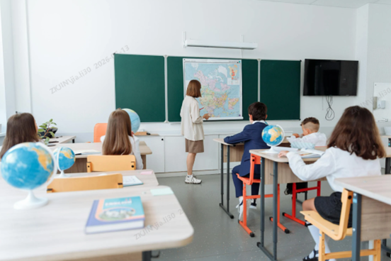 Multilingual Call Center Software: How a Singapore International School Reduced Parent Wait Time by 70%