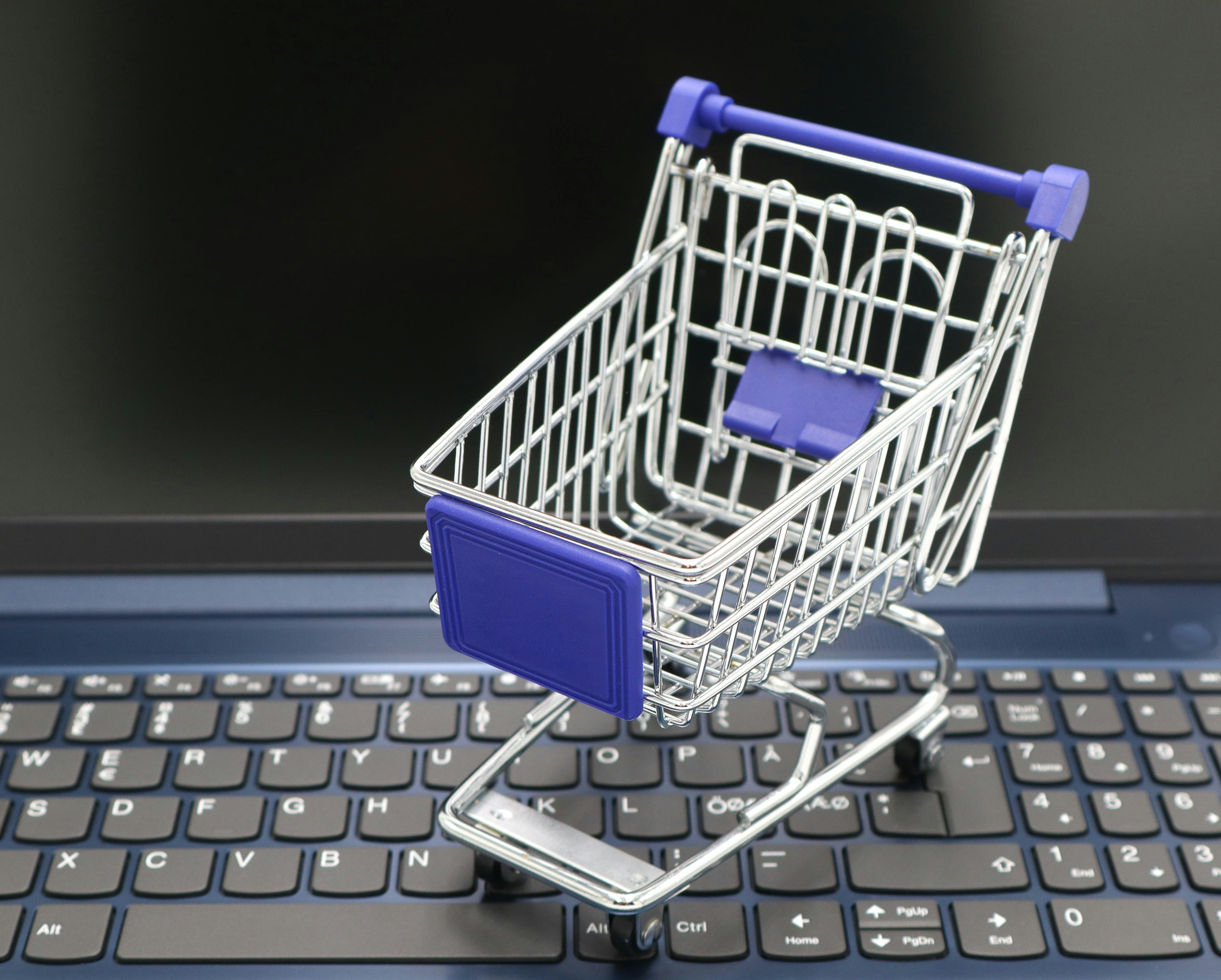 Live Chat Tool with Customer Data Management:Top Solutions for ECommerce