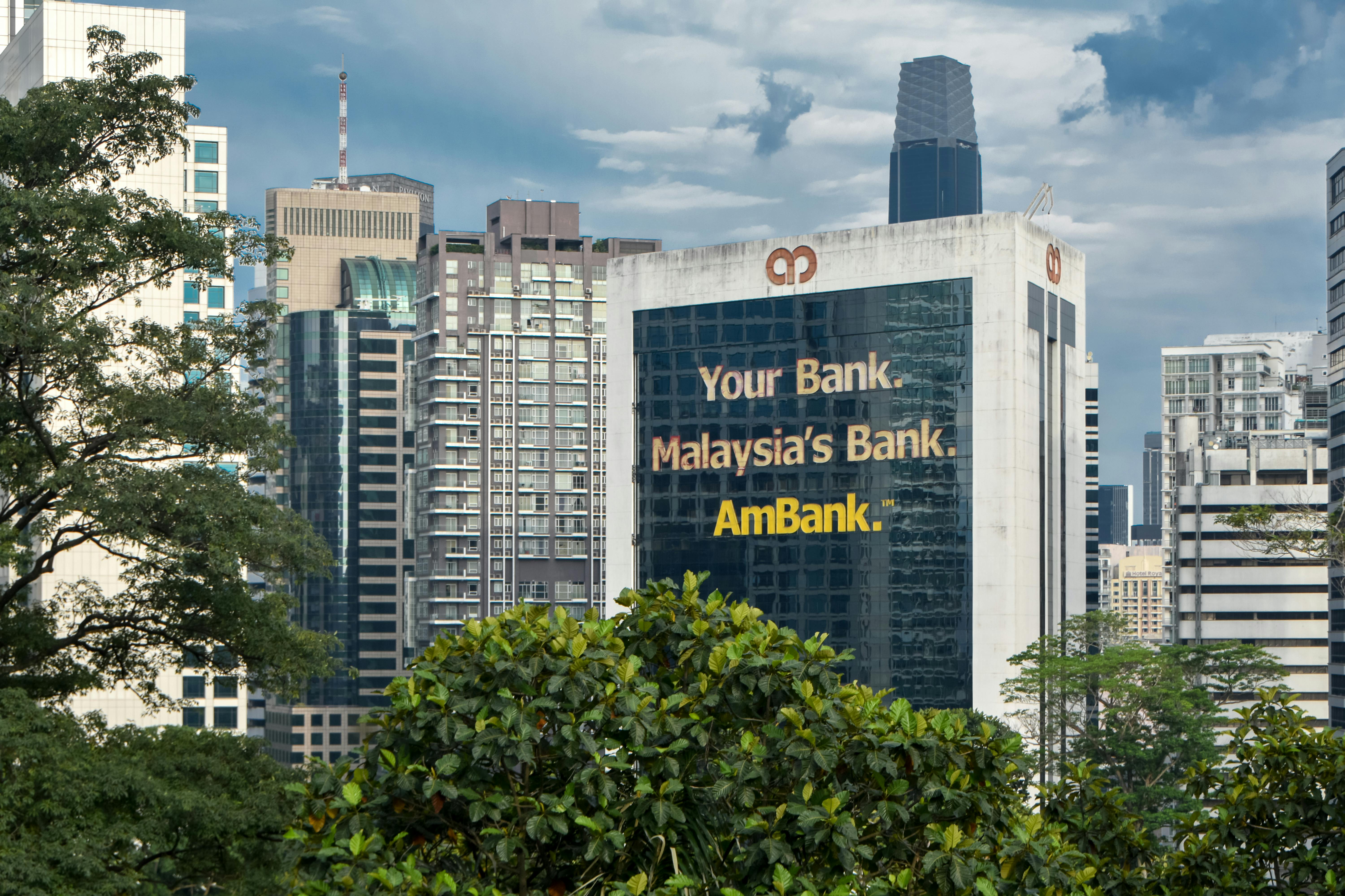Malaysia Bank Chatbot: Automate 80% of Credit Card Application Inquiries, Cut Response Time from 4 Hours to 10 Seconds