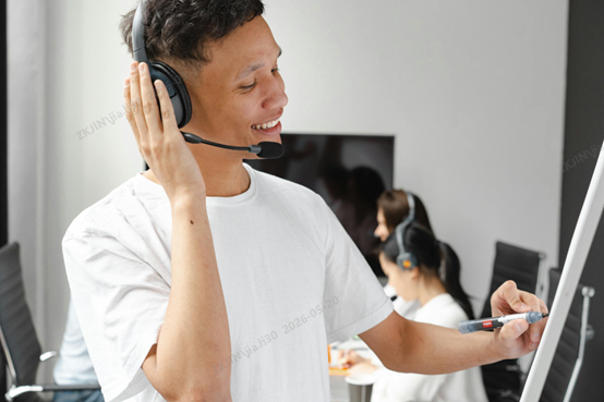 Omnichannel Unified Live Chat Customer Support Platform: How Indonesian E-Commerce Serves Customers on All Channels