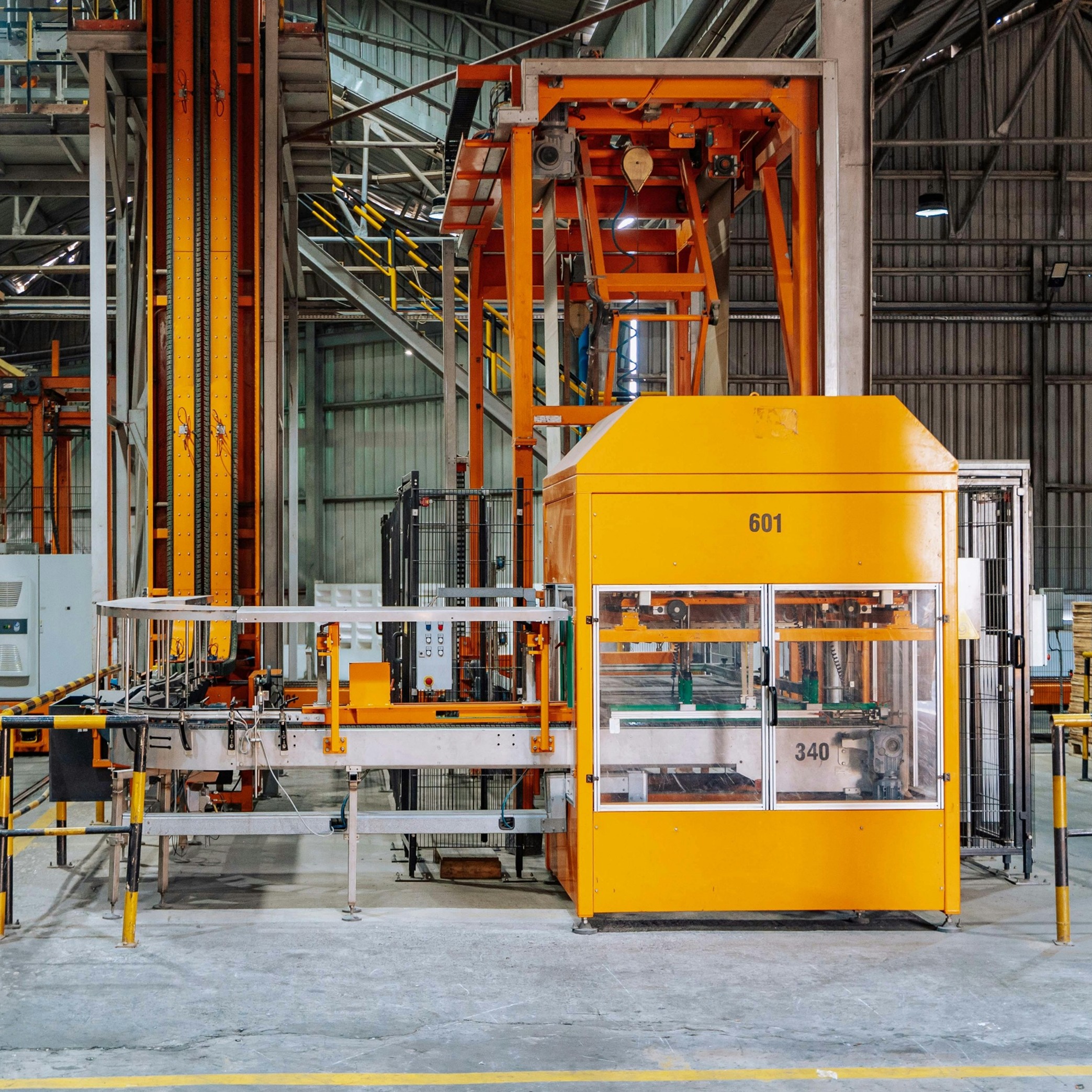 Intelligent Live Chat Solution for Reducing Support Costs: How a Malaysian Manufacturer Cut Costs by 40%