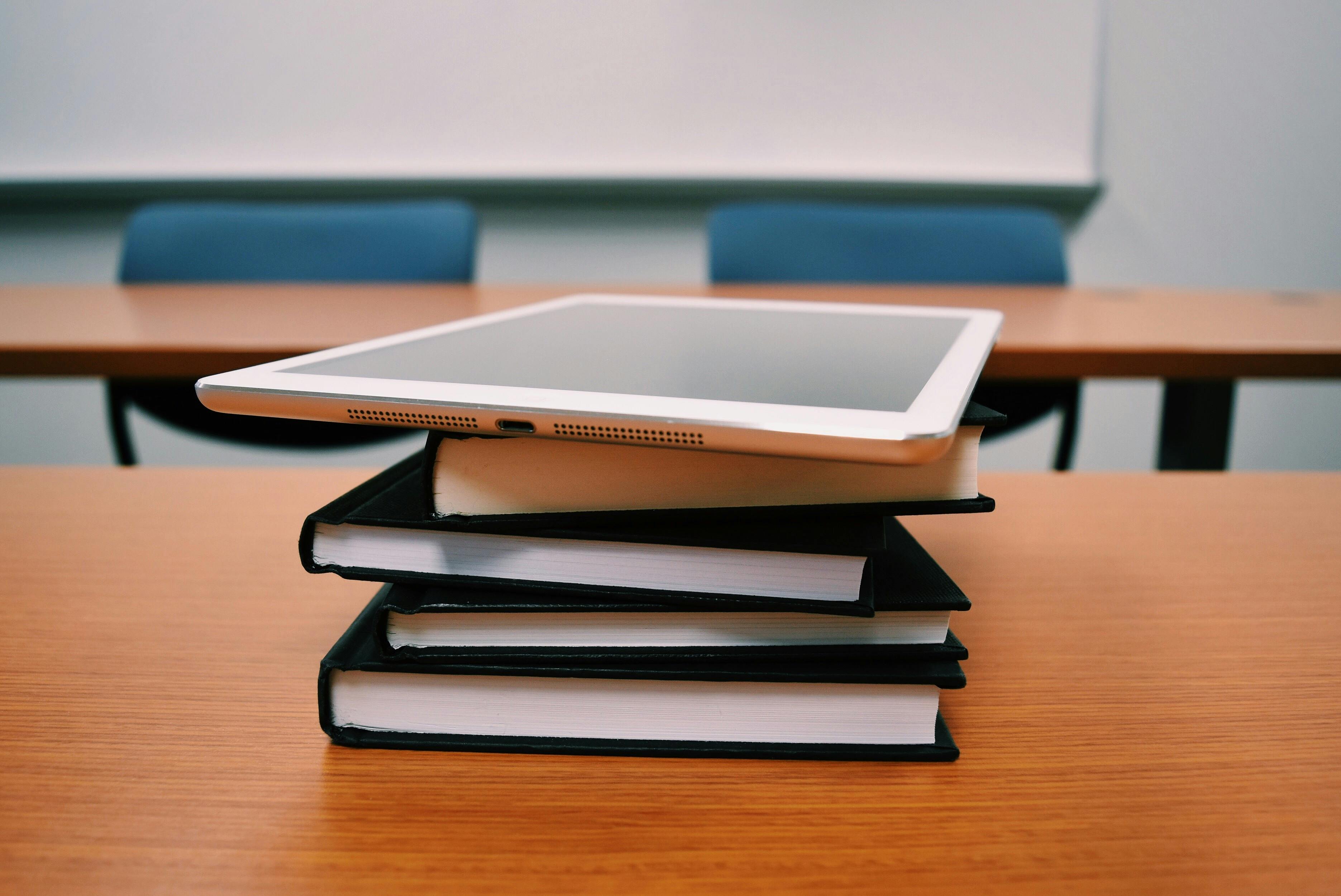 AI Chat for Education:How Schools Automate Student Inquiries
