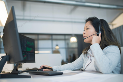 Chatbot and Live Chat Hybrid Solution: How to Maximize Support Efficiency