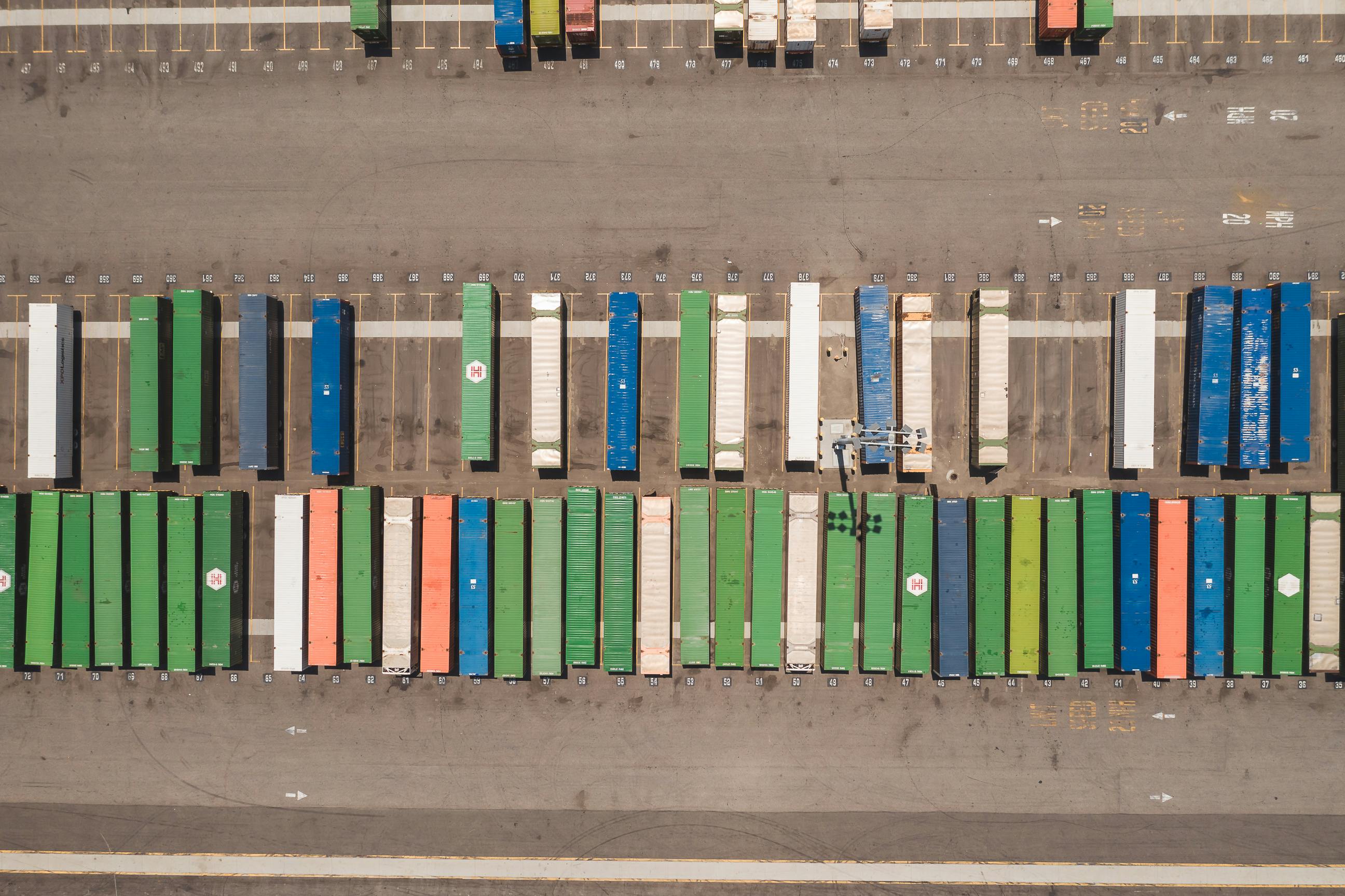 Instadesk Chatbot for Singapore Logistics:Real‑Time Tracking,24/7 Support,60%Lower Inquiry Cost