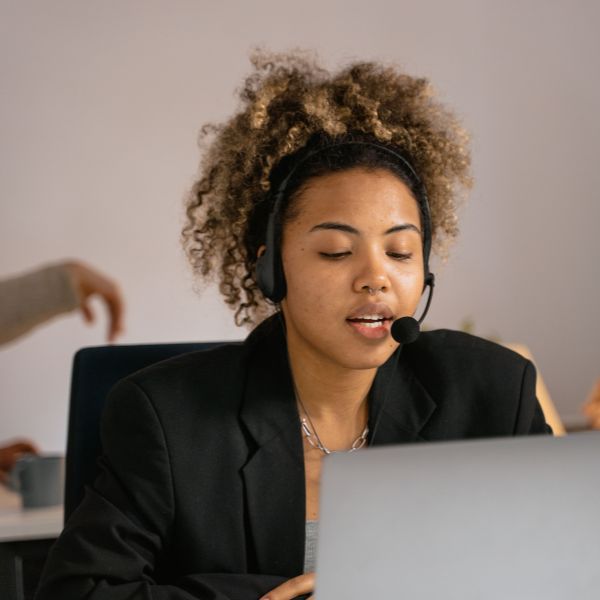 IVR Based Call Center Solution: Top Tools for Enterprises