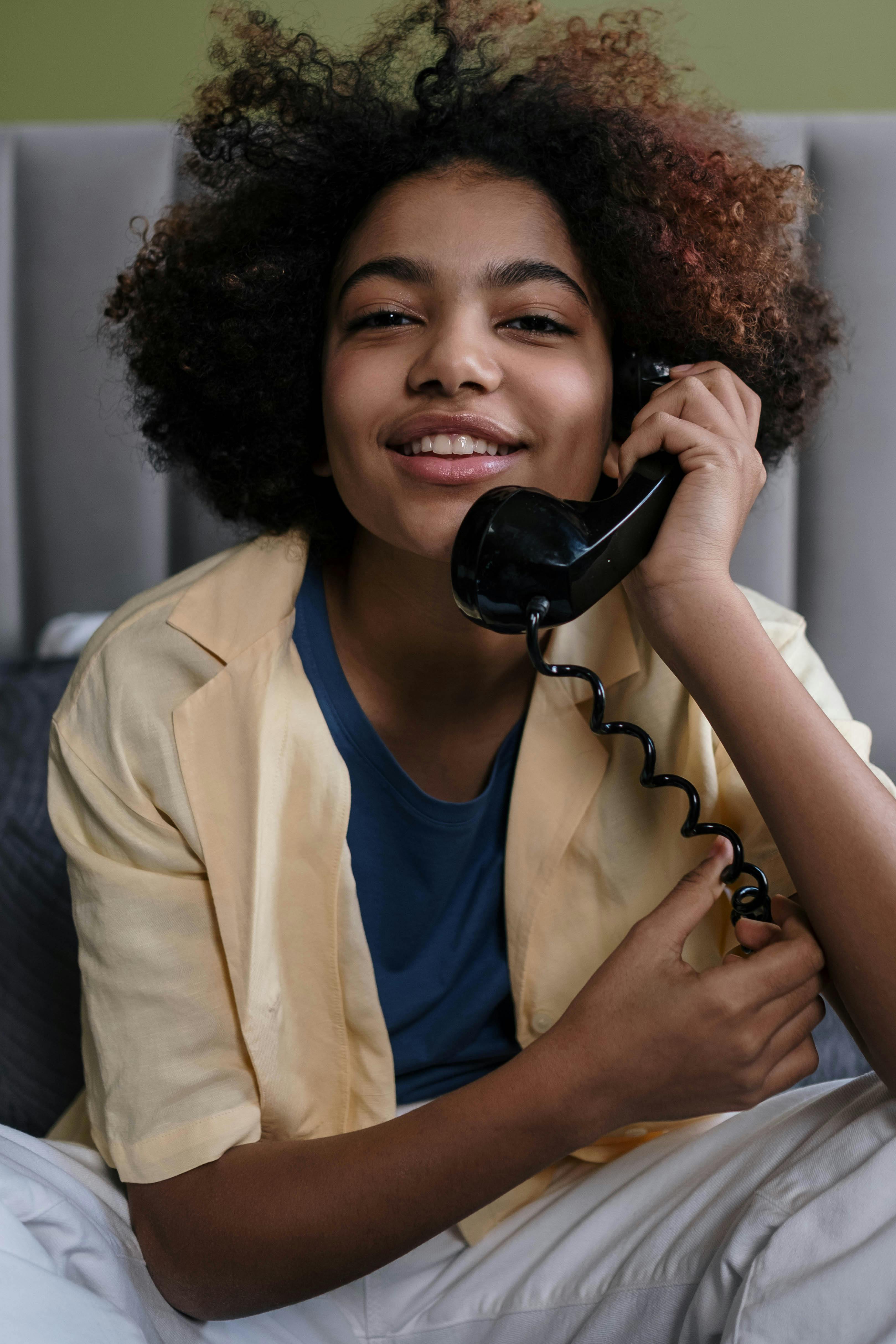 Handle Seasonal Call Spikes Cloud Call Center: Top Tools for E-Commerce
