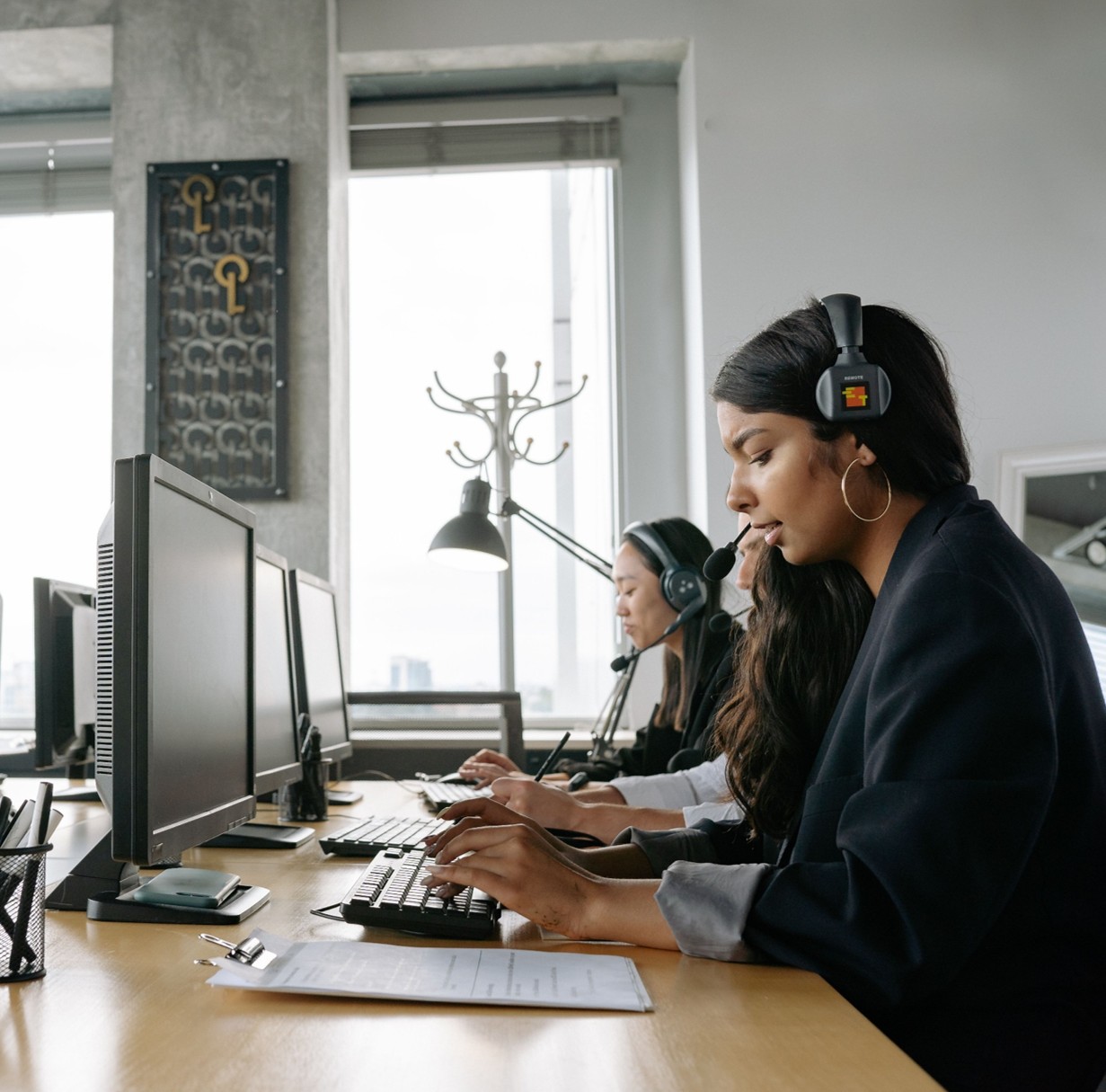 Realtime AI Compliance Monitoring Tools: Top Solutions for Call Centers