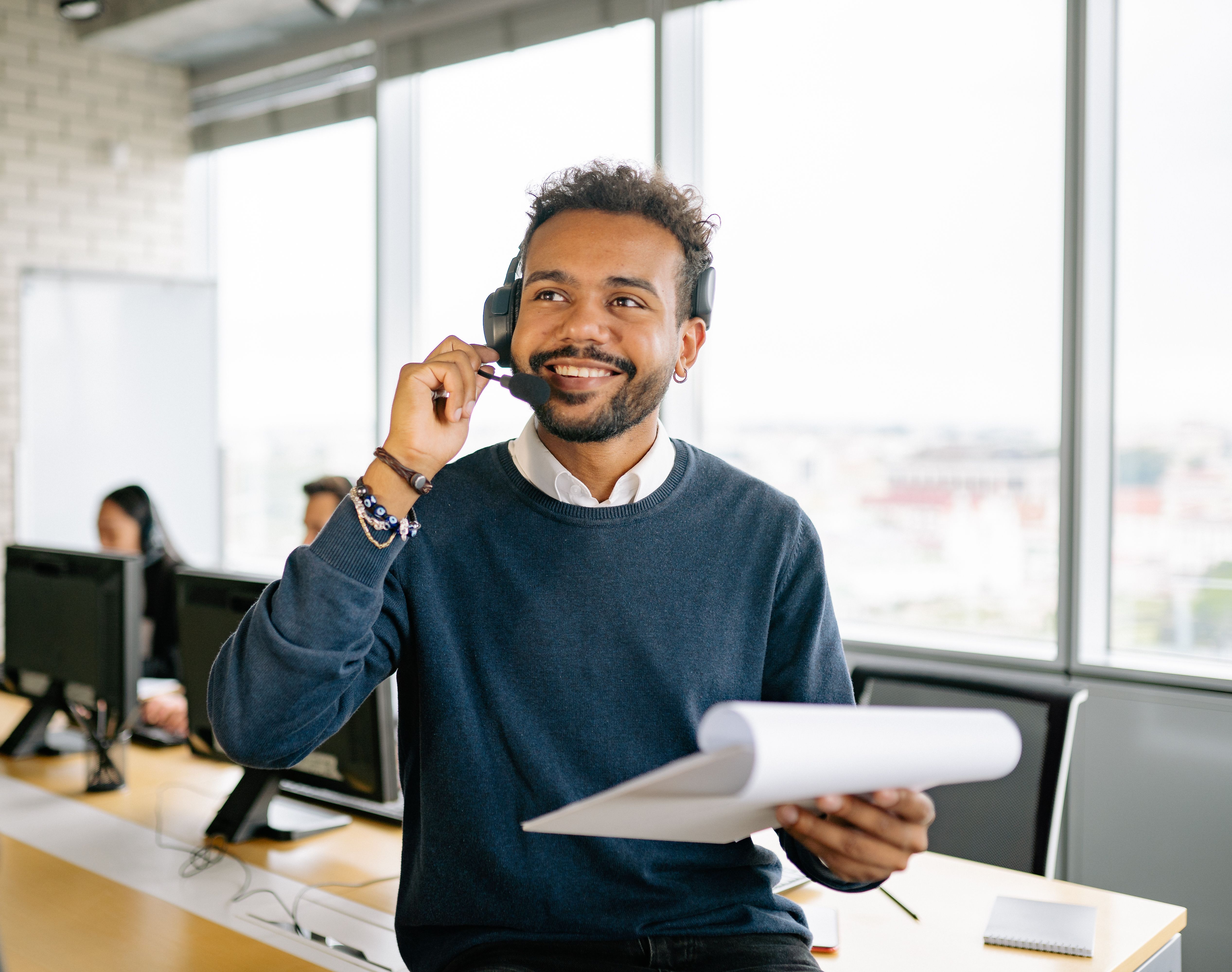 AI-Driven Voice Assistants vs Traditional IVRs: Which Is Better for Customer Service?
