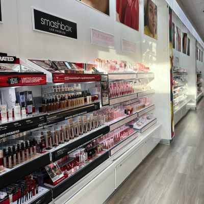 How Beauty Brands Capture Customer Needs and Win with AI-Powered Smart Badge