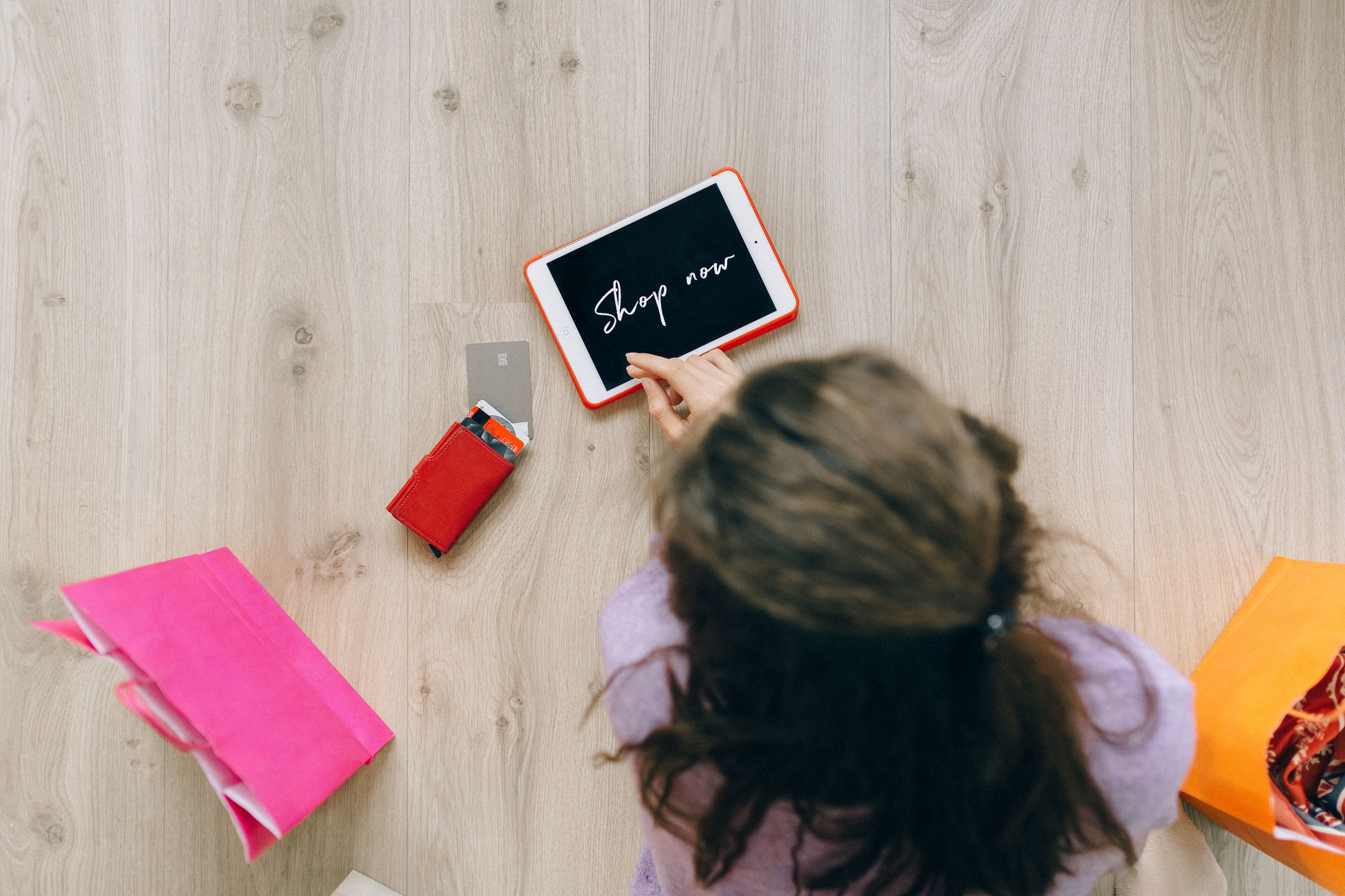 How Cloud Call Center Optimizes After-sales Service for Cross-border Apparel E-commerce