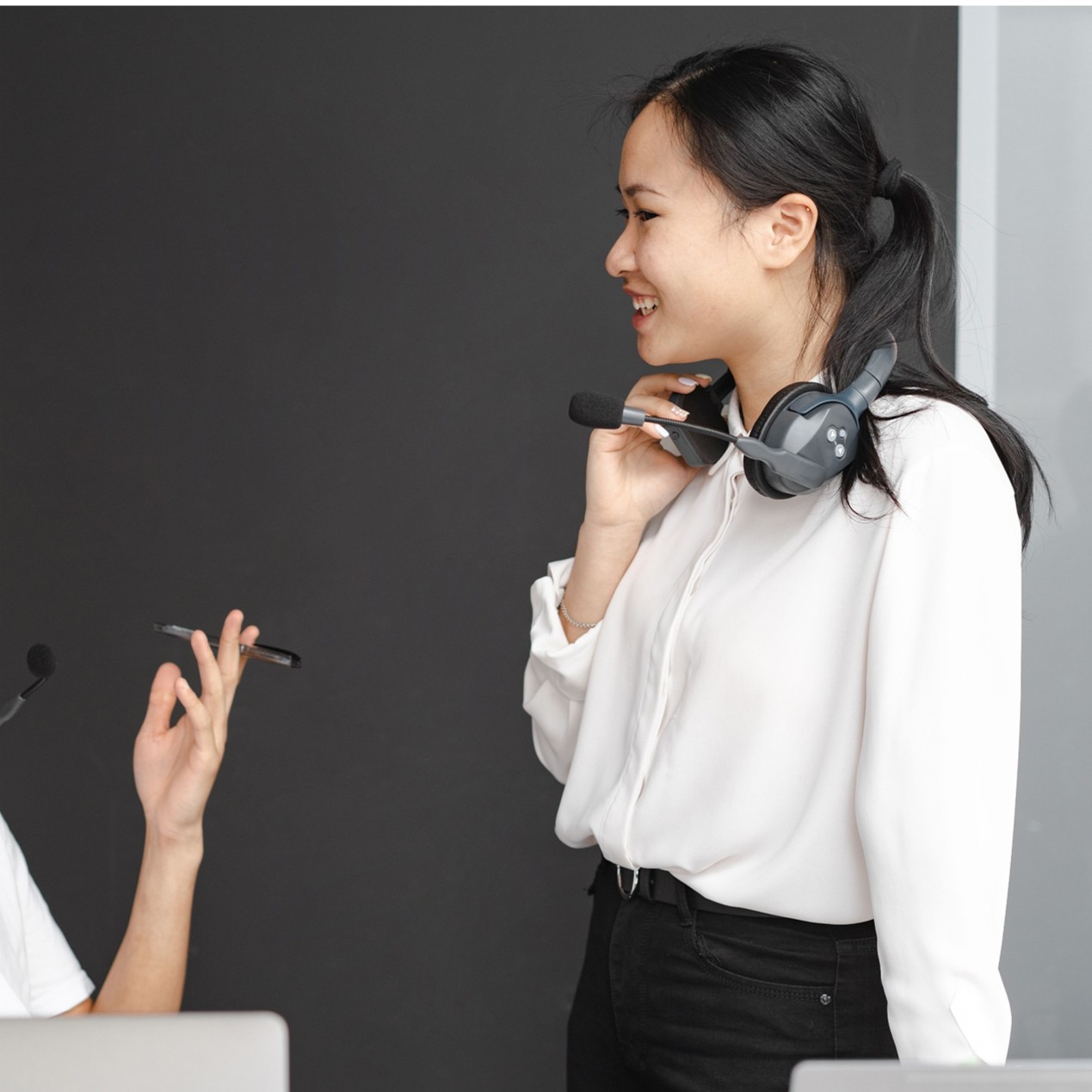 AI Agents in Customer Service: How Autonomous Intelligence Is Reshaping Global Support