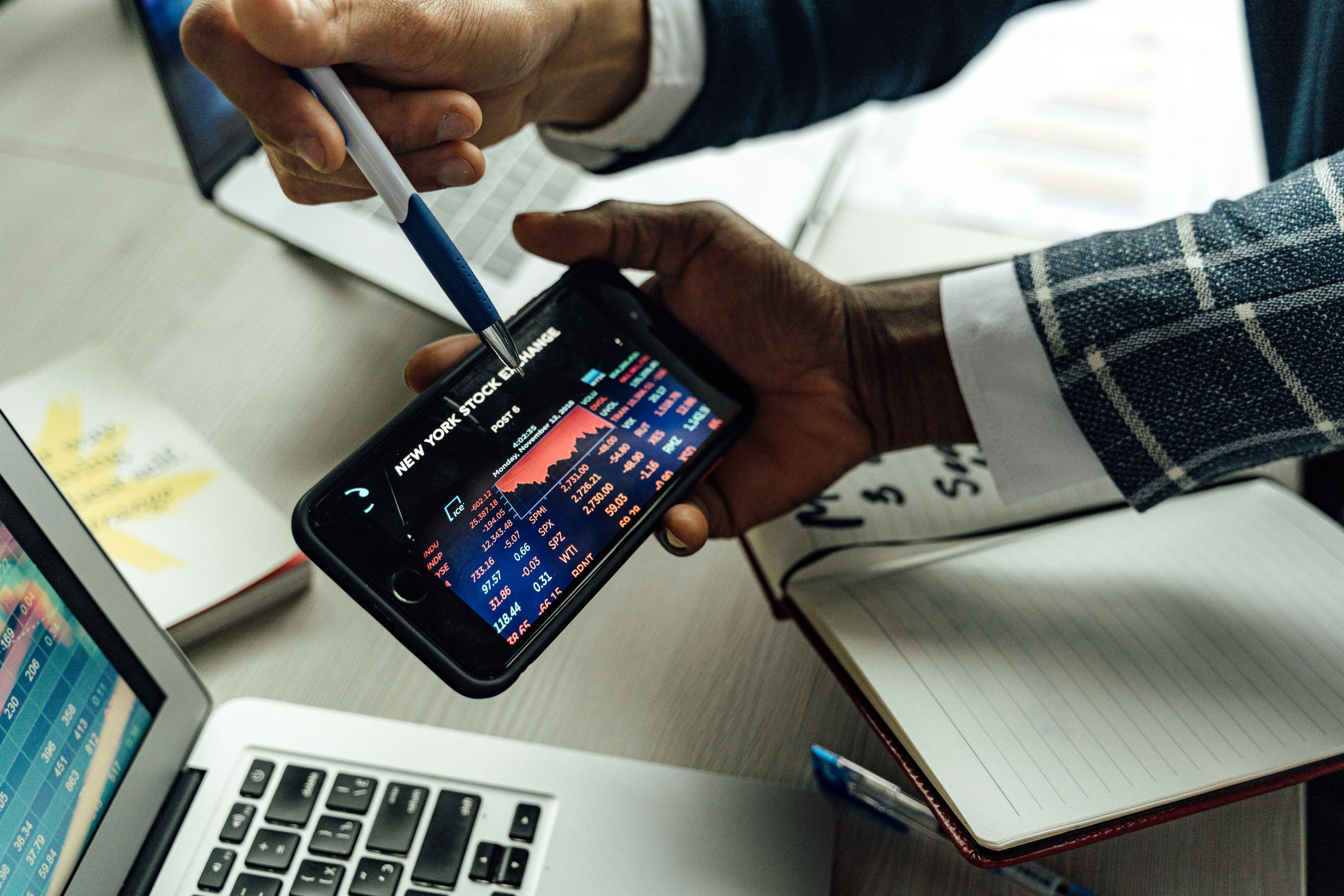 Add AI Chatbot to Website: How a Securities Firm Increased Client Engagement by 40%