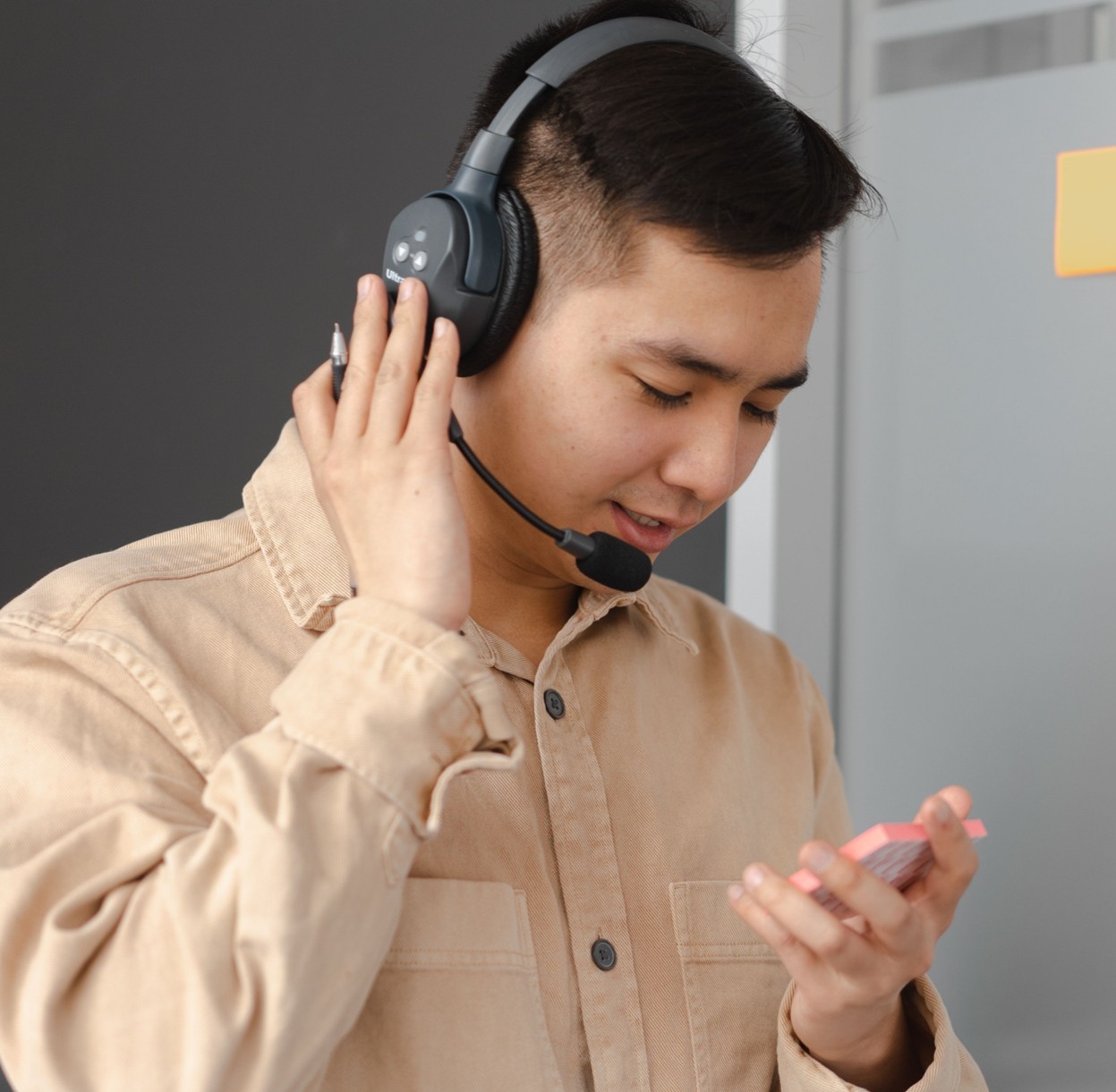 Conversational AI Voice Assistant Capabilities for Customer Queries – A Guide for Singapore Enterprises
