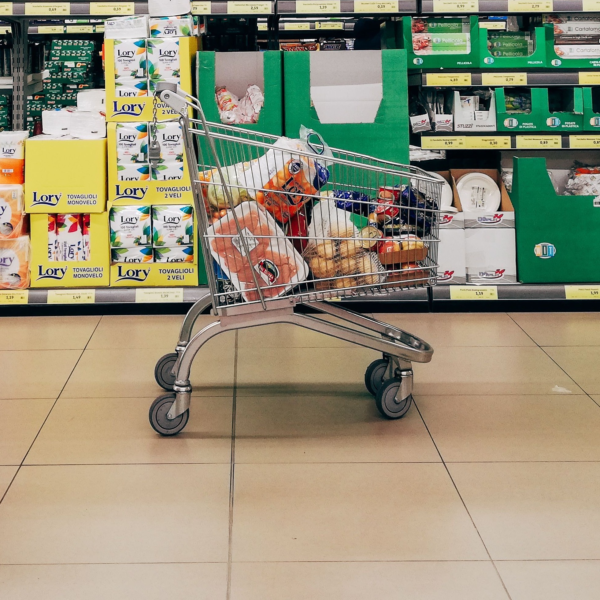 How AI Voice Agents Cut Retail Support Costs by 40% in 2026