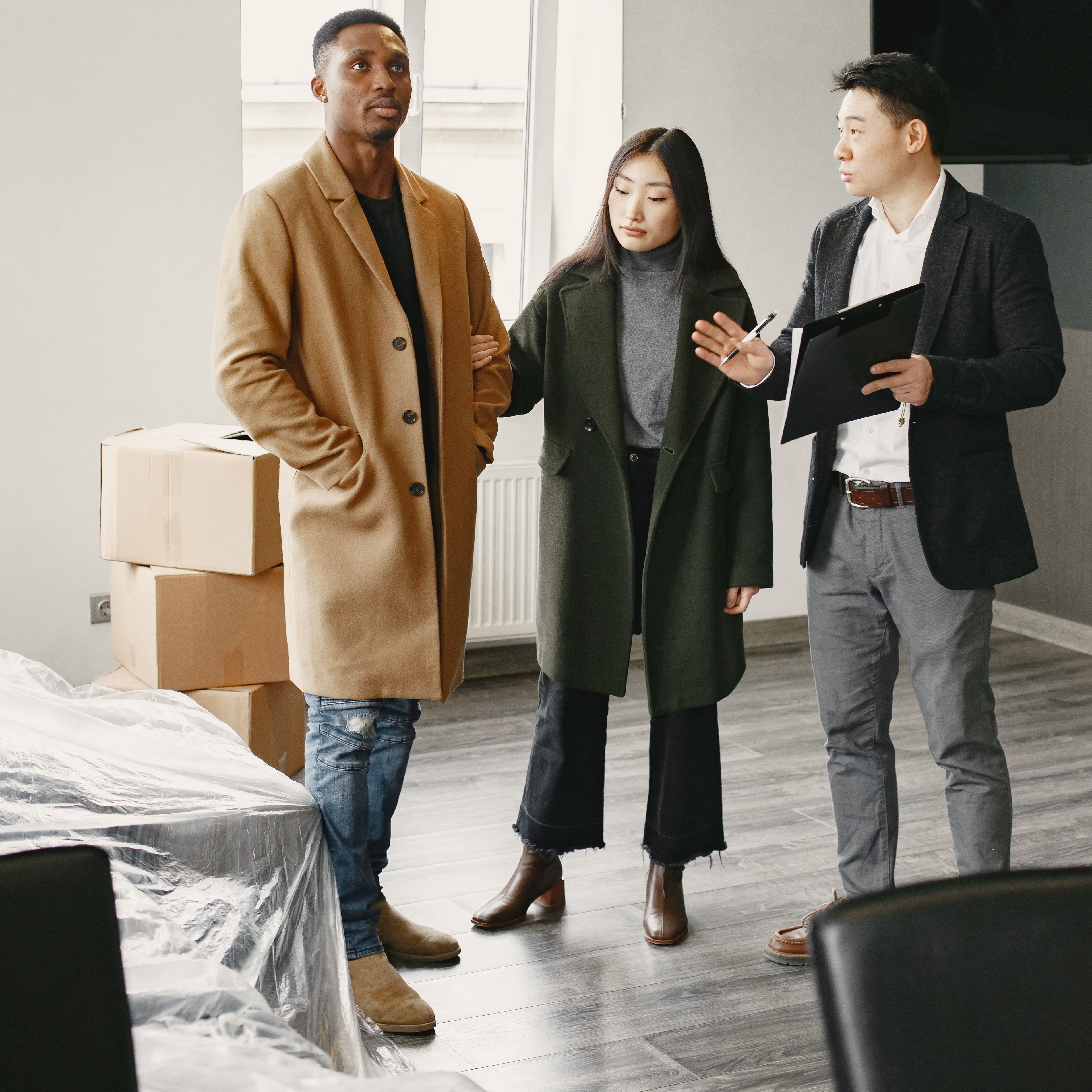 How Smart Badge Helps Real Estate Agents Never Forget a Client