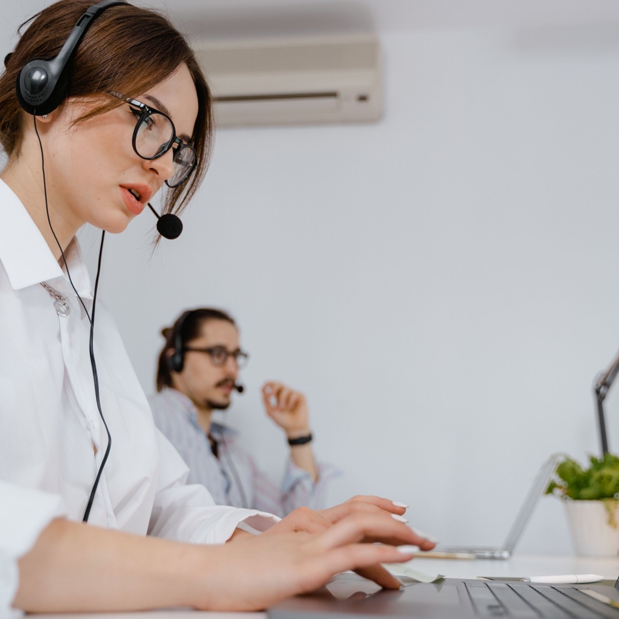 Slash Support Costs by 60% – The Live Chat Automation Case Study Every Business Should Read