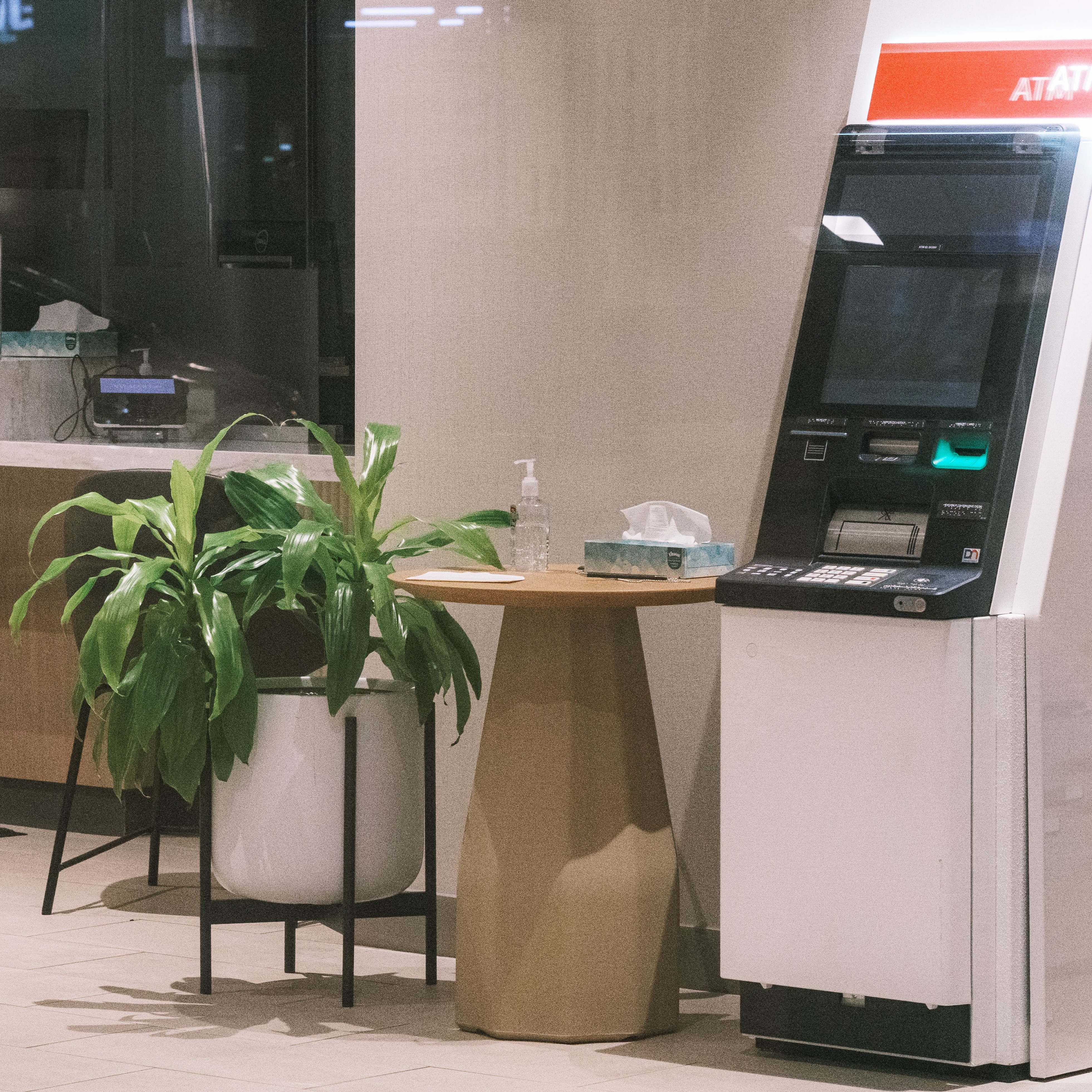 The 84% Resolution Reality – How Banks Are Winning with AI-Powered Customer Service in 2026