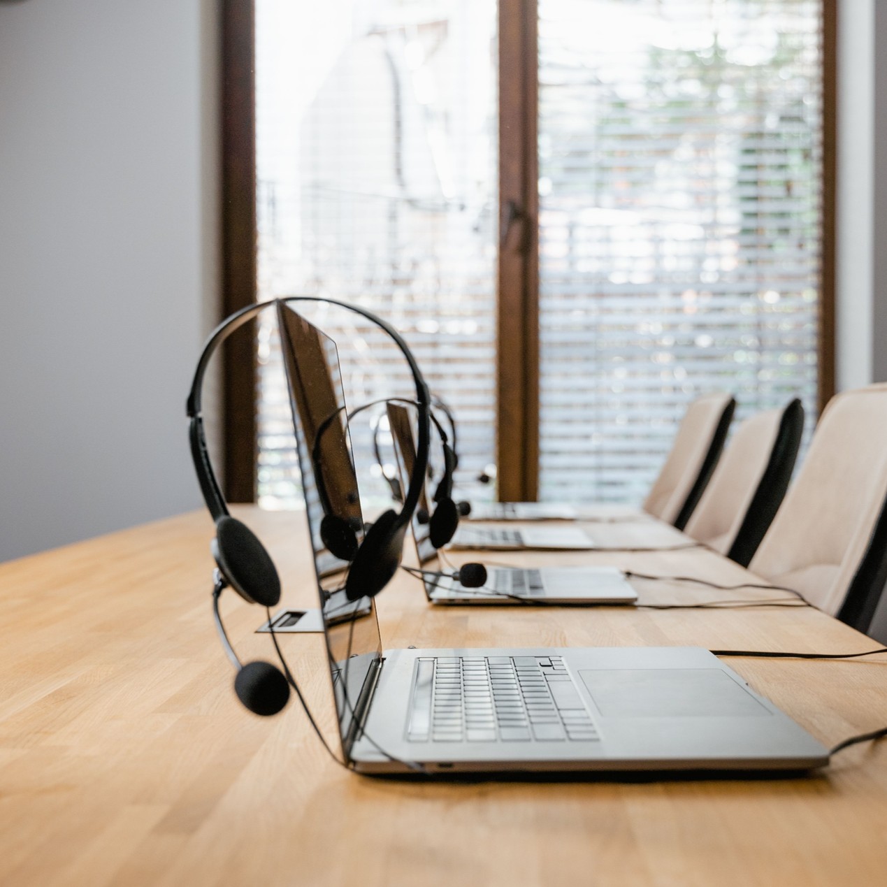 The Menu Is Dead – Why AI Voice Agents Are Making IVR Systems Obsolete in 2026