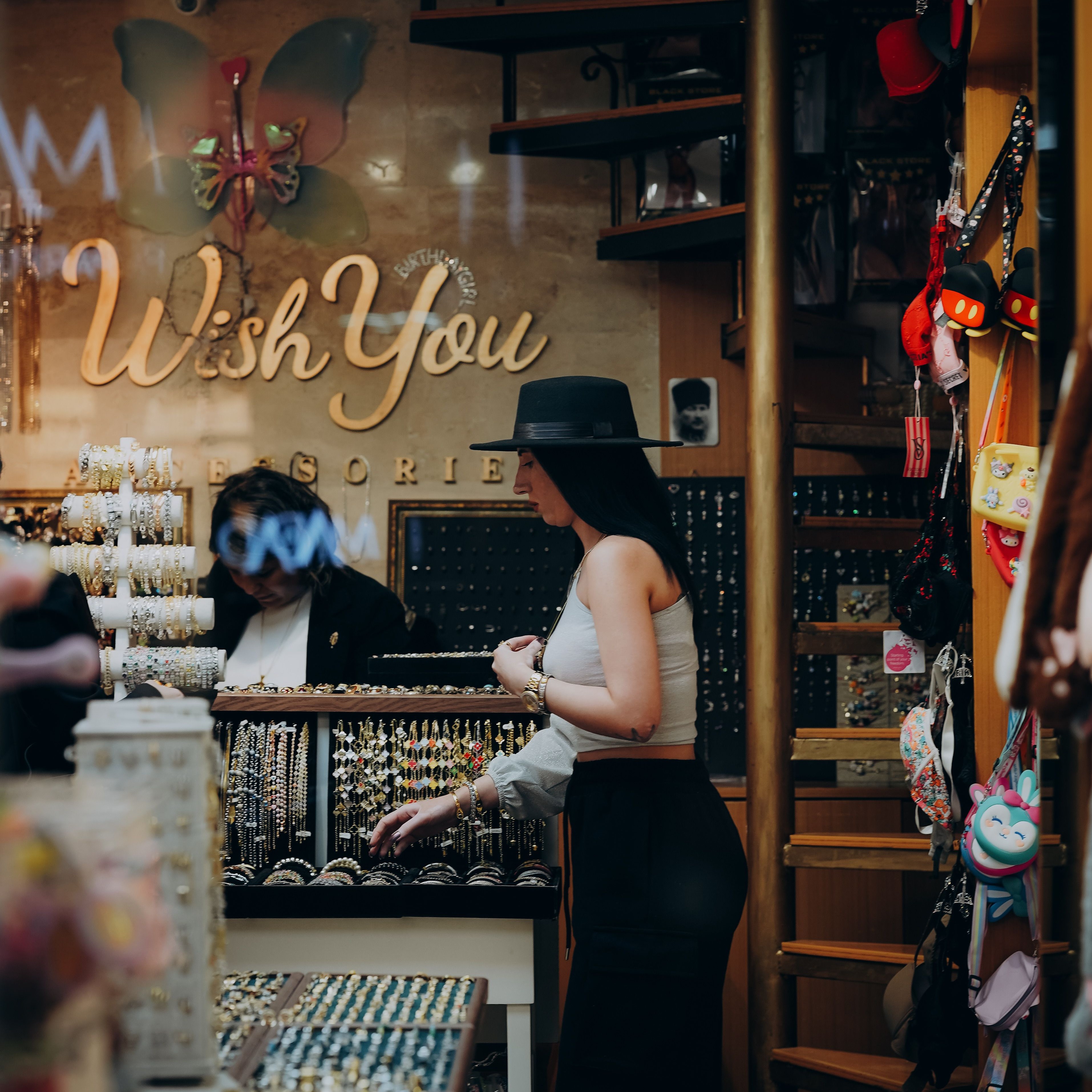 The Skill That Sells – How Smart Badges with Sales Skill Assessment Are Transforming Jewelry Retail