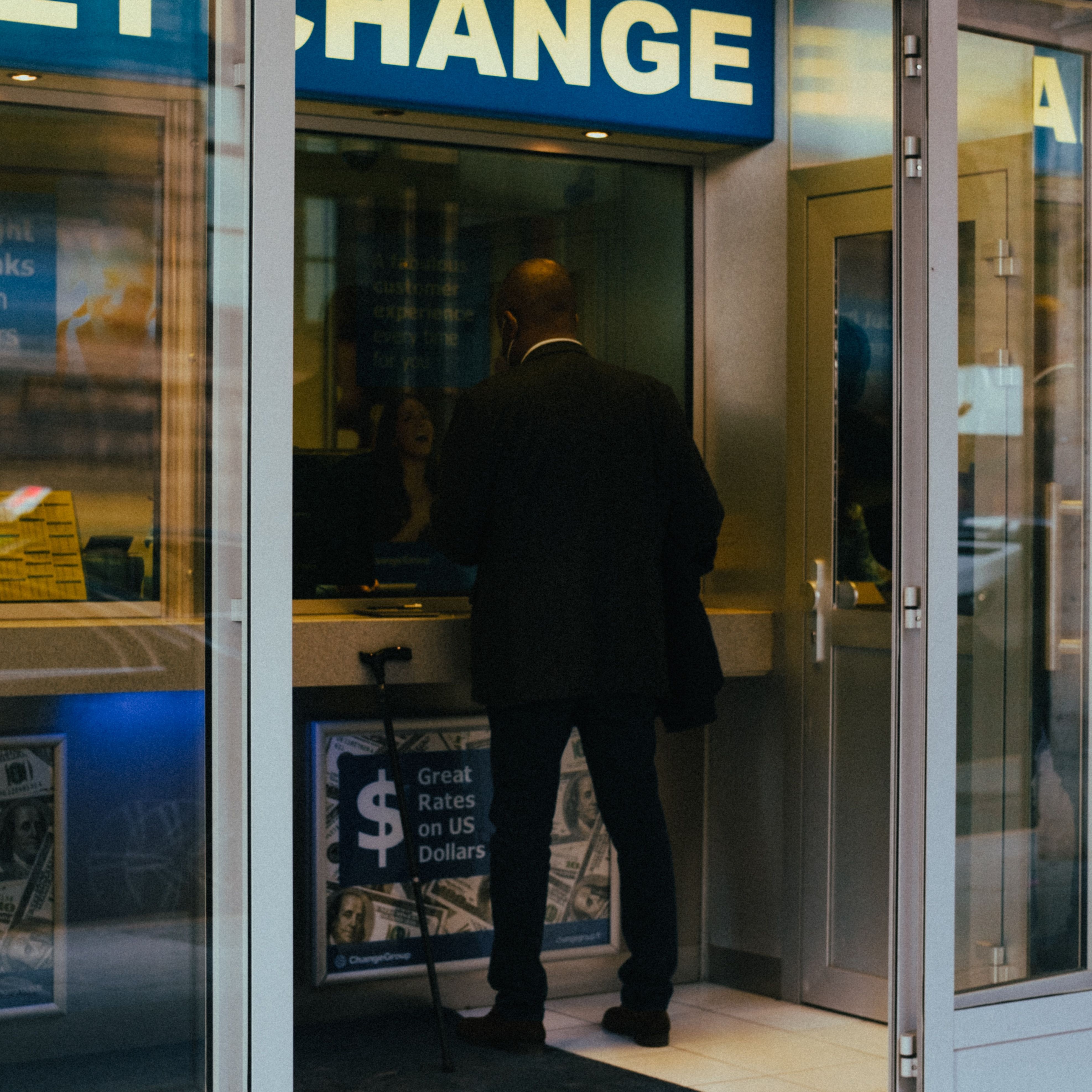 Why Financial Services Live Chat Systems Must Be Built for Security First