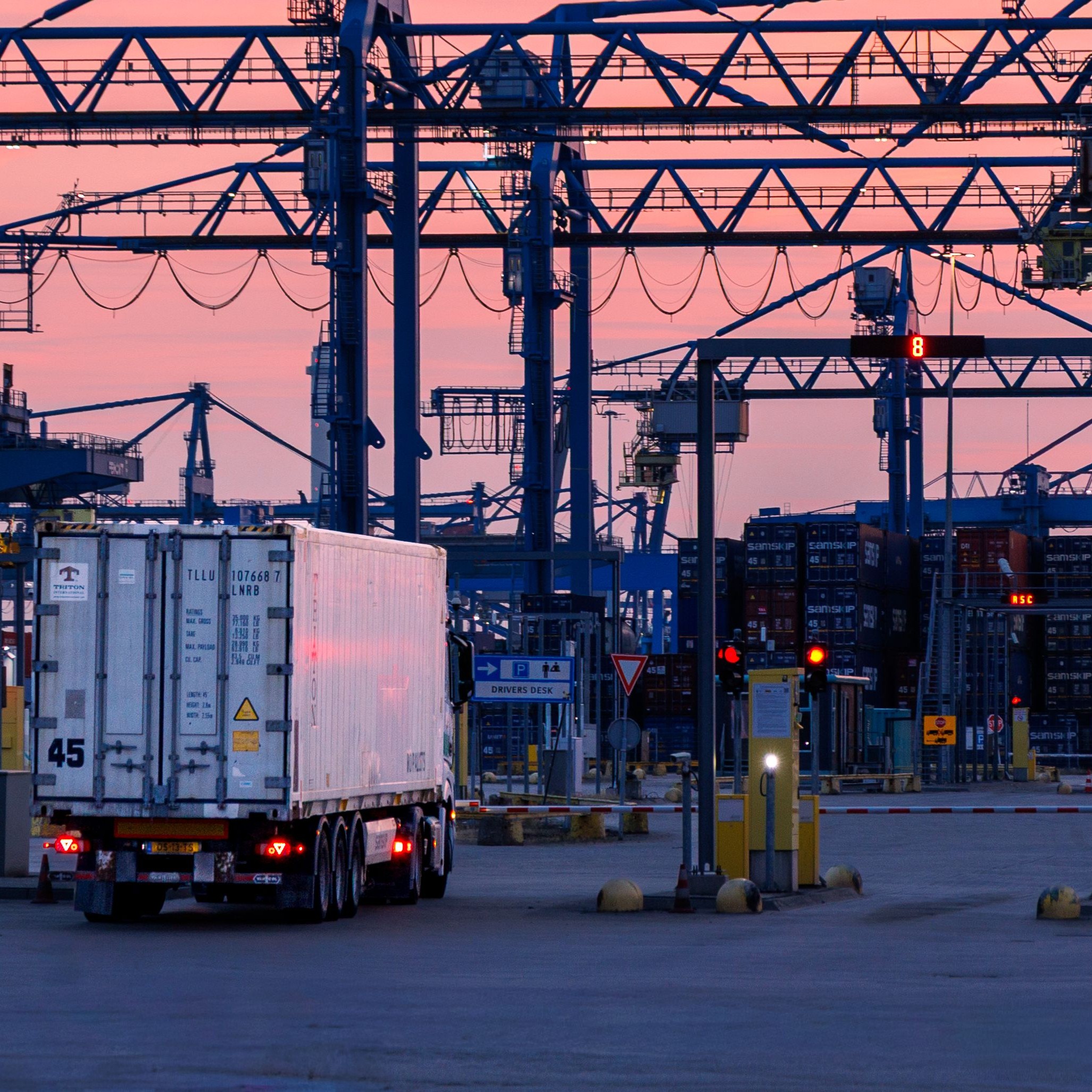 Vietnam's New Customs Rules: Why Logistics Needs Smarter AI Customer Service