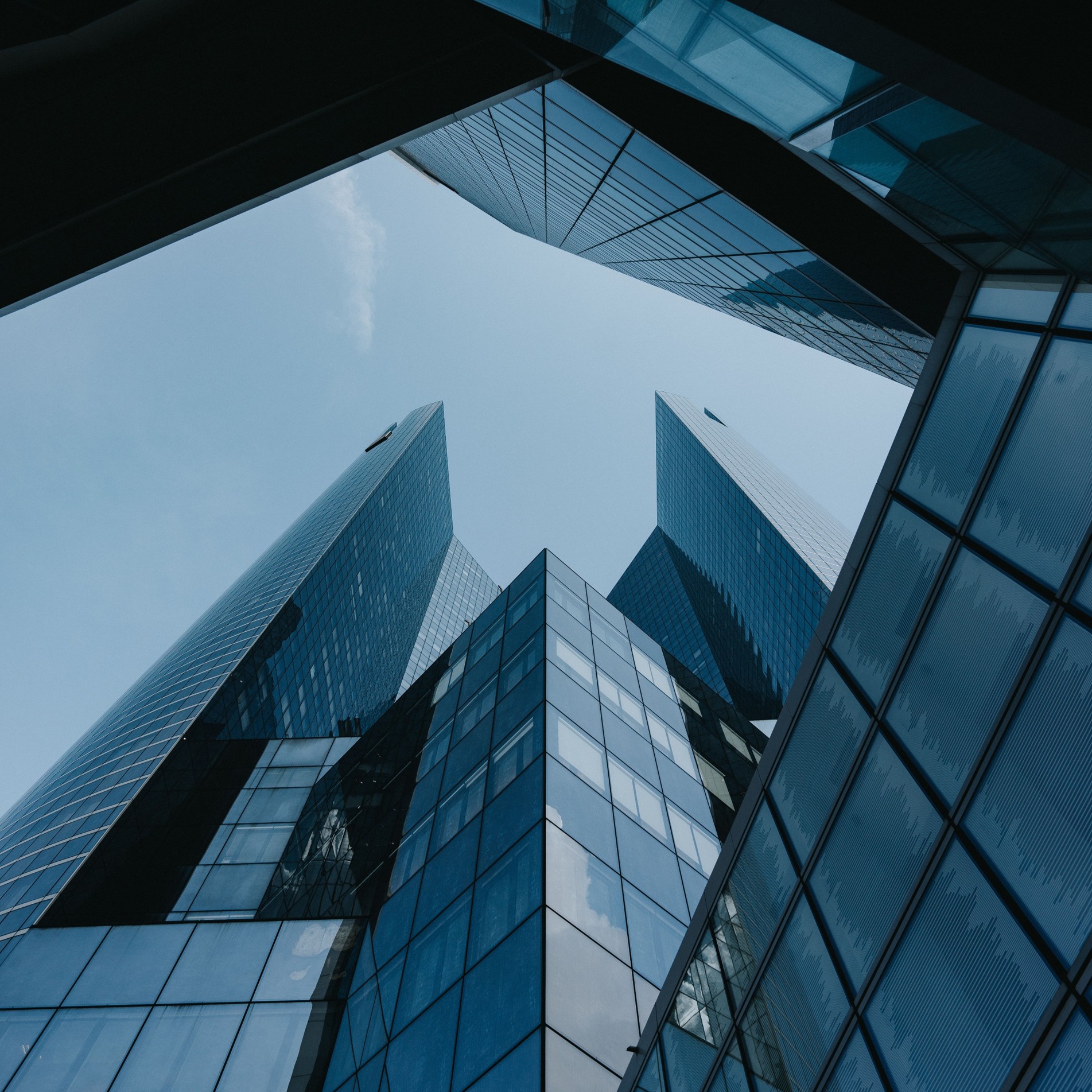 The Voice That Closes – How AI VoiceBot Is Transforming Insurance Lead Generation