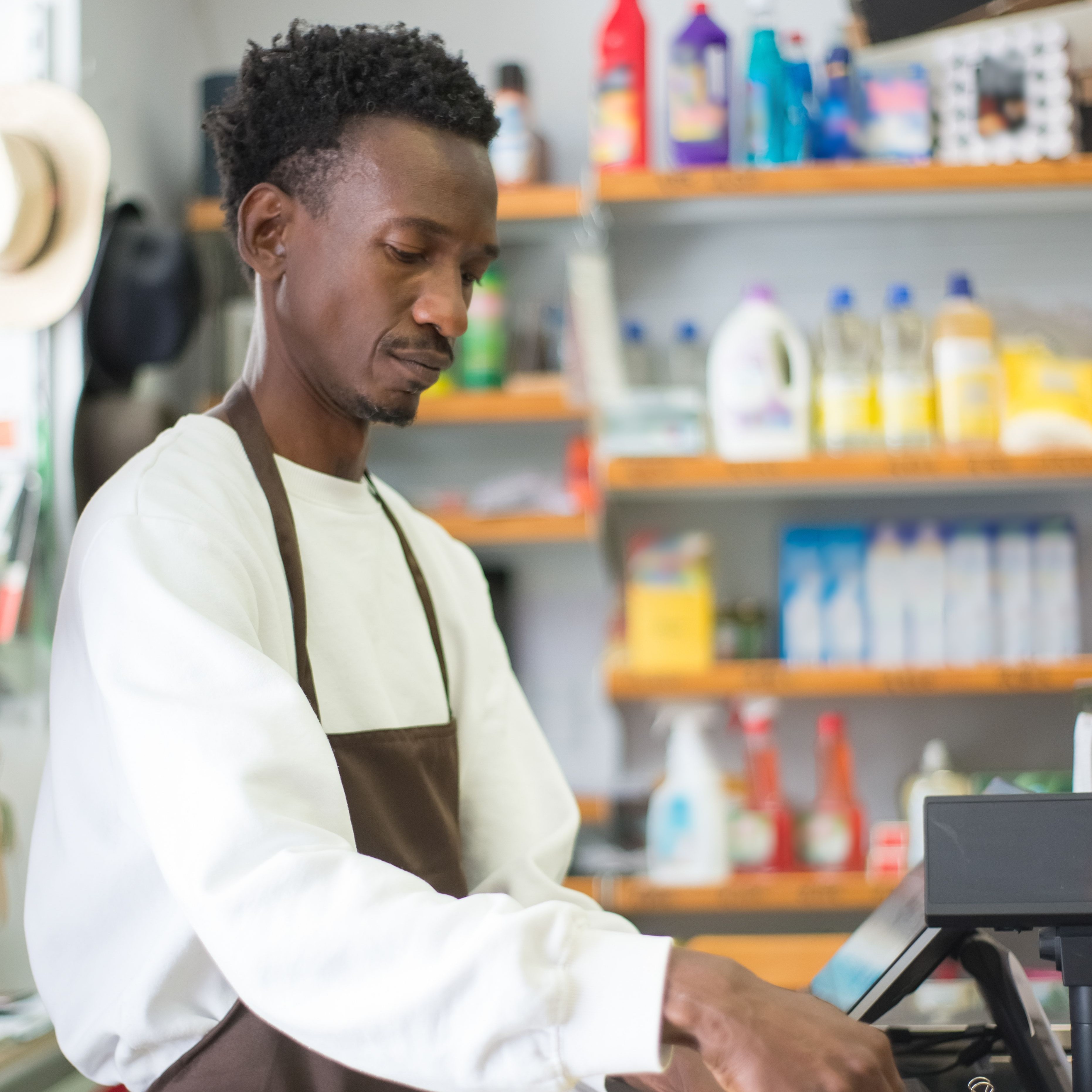 How AI Live Chat Is Saving Retailers During Peak Season