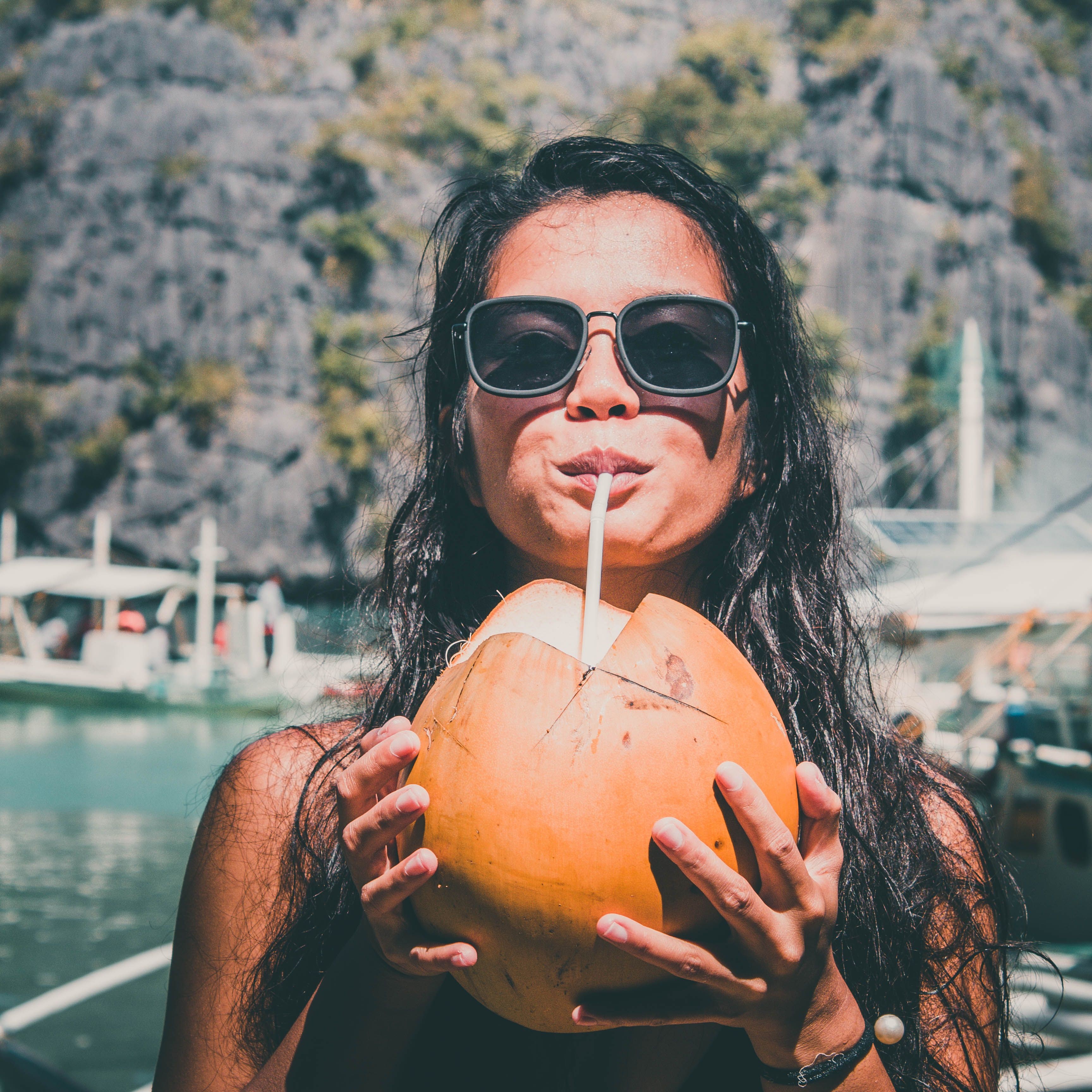 When AI Tourism Ads Backfire: How AI Smart Badge Helps Build Trust