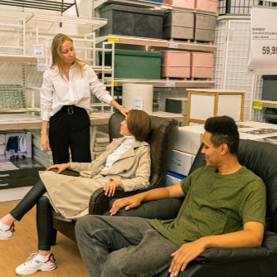 From Onboarding to Revenue – How Retail Sales Teams Are Closing Faster with AI Role-Play Training