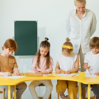 The 200 Calls Per Day Machine – How Outbound Call Centers Are Transforming Lead Qualification in Education