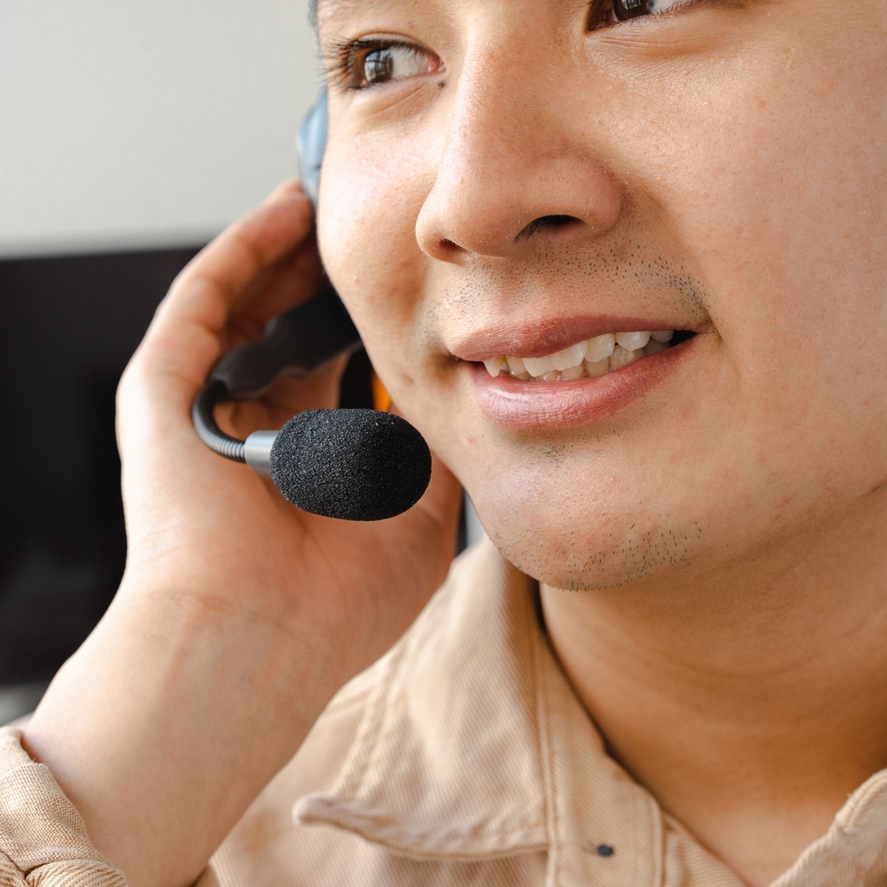 The 86% Wait Time Slash – How Retailers Are Using Voicebots to Answer Every Call, Every Time